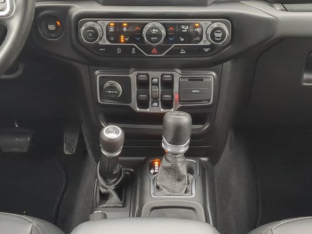 2021 Jeep Wrangler Unlimited Unlimited Sahara Altitude