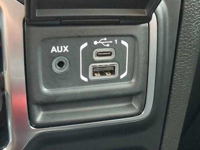 2021 Jeep Wrangler Unlimited Unlimited Sahara Altitude