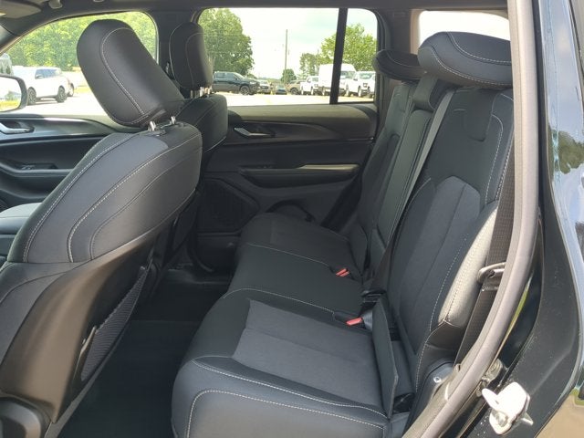 2026 Jeep Grand Cherokee Laredo X