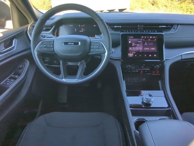 2025 Jeep Grand Cherokee Laredo X