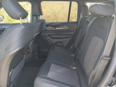 2026 Jeep Grand Cherokee Laredo X