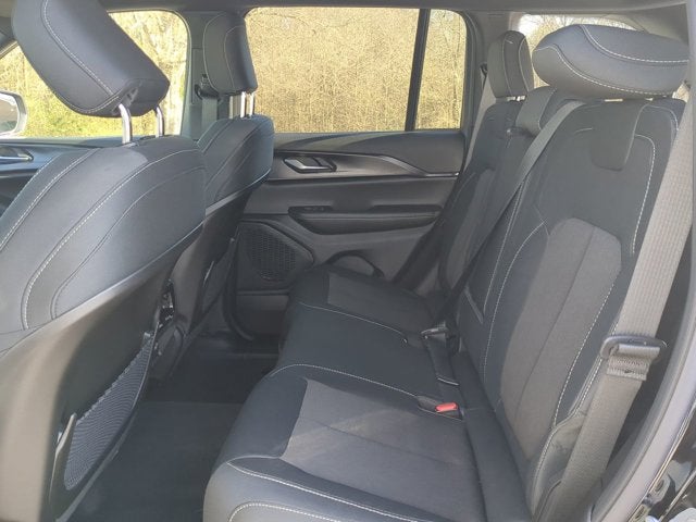 2026 Jeep Grand Cherokee Laredo X