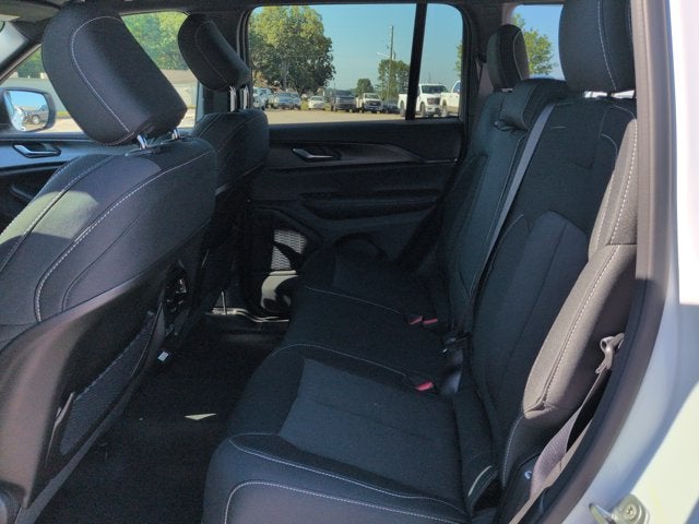 2026 Jeep Grand Cherokee Laredo X