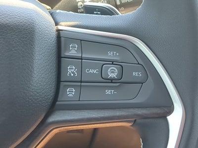 2026 Jeep Grand Cherokee Laredo Altitude