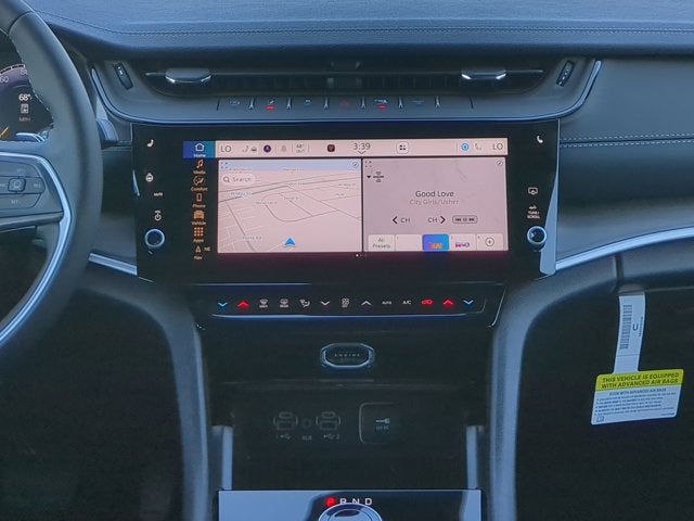 2026 Jeep Grand Cherokee Laredo Altitude