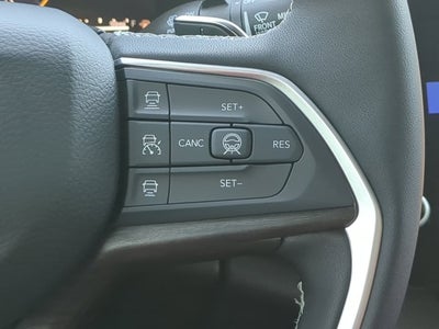 2026 Jeep Grand Cherokee Laredo Altitude