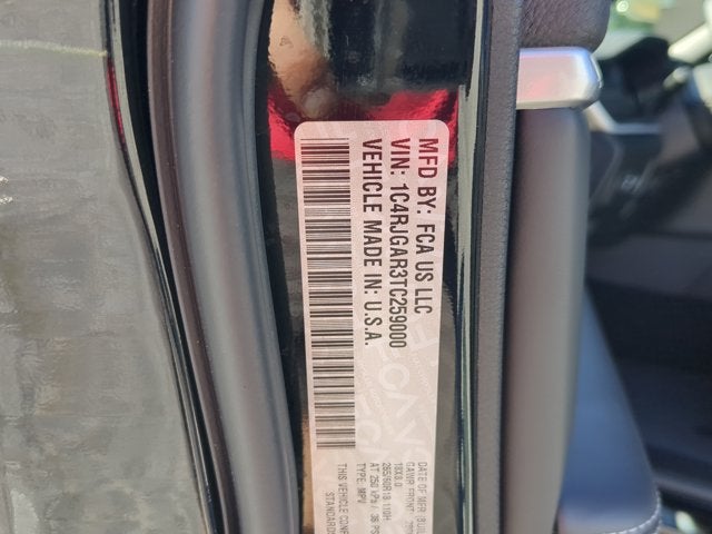 2026 Jeep Grand Cherokee Laredo Altitude