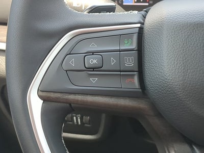 2026 Jeep Grand Cherokee Laredo Altitude