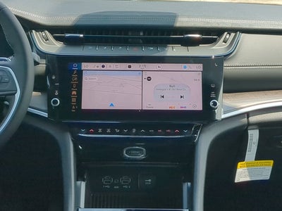 2026 Jeep Grand Cherokee Laredo Altitude