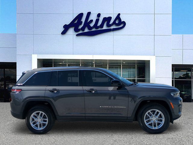 2024 Jeep Grand Cherokee Laredo X