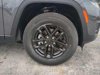 2026 Jeep Grand Cherokee Laredo