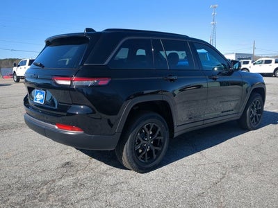 2026 Jeep Grand Cherokee Laredo Altitude
