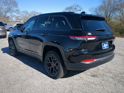 2026 Jeep Grand Cherokee Laredo Altitude