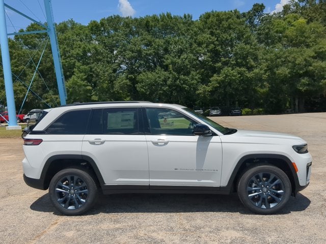 2026 Jeep Grand Cherokee 85th Anniversary Edition