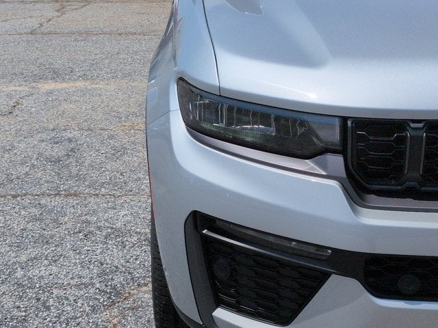 2026 Jeep Grand Cherokee 85th Anniversary Edition