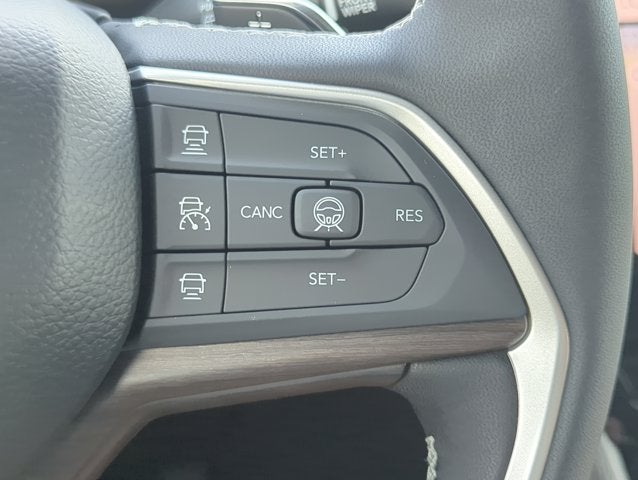 2026 Jeep Grand Cherokee Limited Reserve