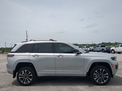 2022 Jeep Grand Cherokee Overland