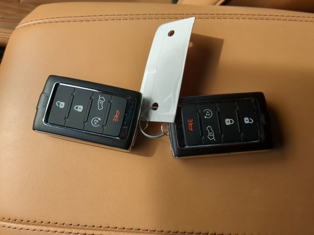 2022 Jeep Grand Cherokee Summit Reserve