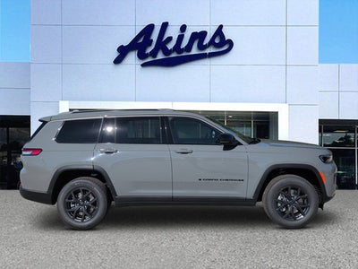 2027 Jeep Grand Cherokee Laredo Altitude