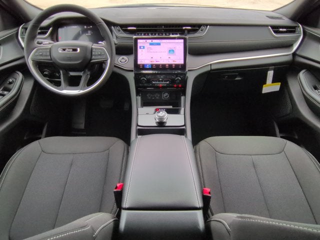 2027 Jeep Grand Cherokee Laredo X