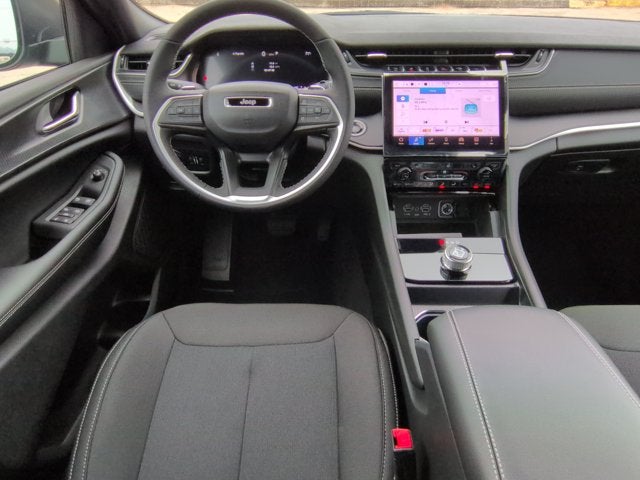 2027 Jeep Grand Cherokee Laredo X