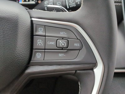 2027 Jeep Grand Cherokee Laredo X
