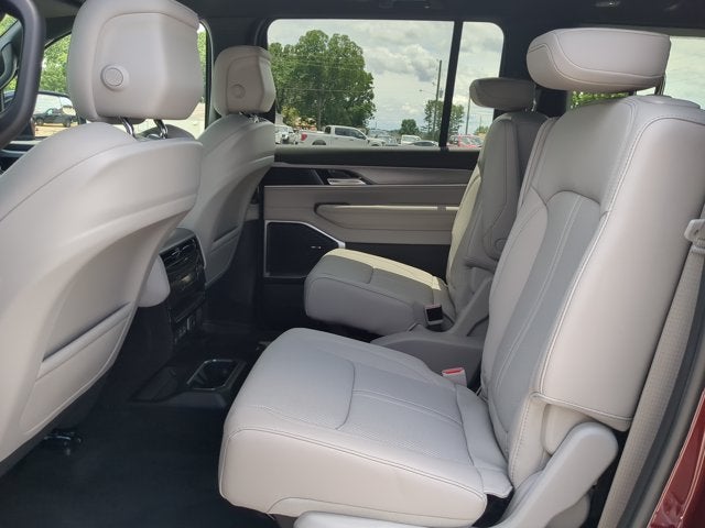 2026 Jeep Grand Wagoneer Base