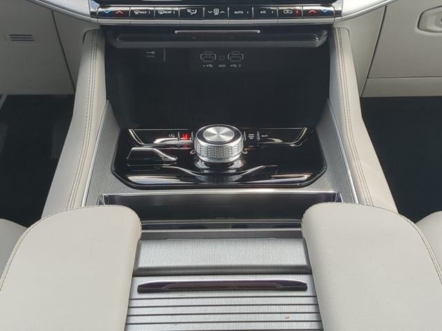2026 Jeep Grand Wagoneer Base