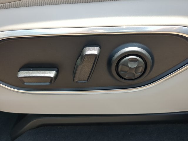 2026 Jeep Grand Wagoneer Base