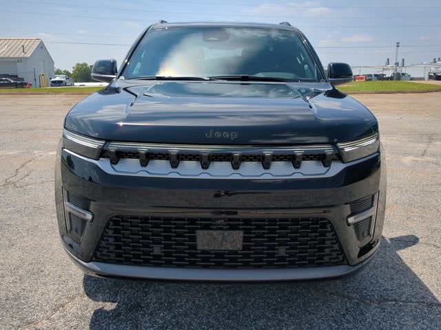 2026 Jeep Grand Wagoneer Base