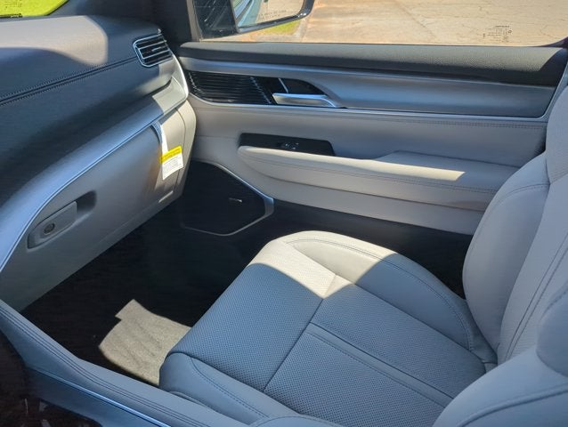 2026 Jeep Grand Wagoneer Base
