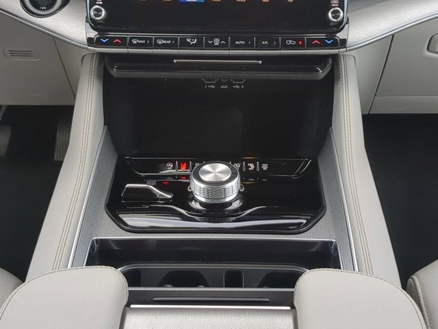 2025 Jeep Wagoneer Base