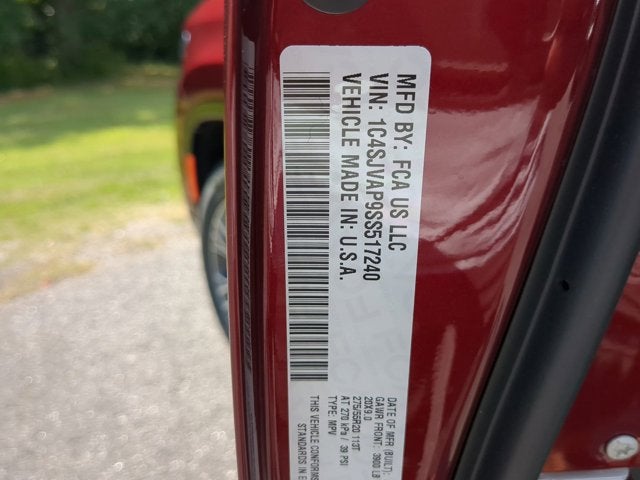 2025 Jeep Wagoneer Base