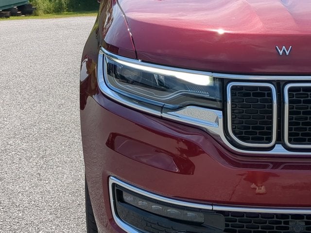 2025 Jeep Wagoneer Base