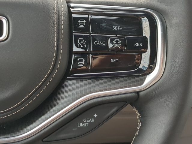 2026 Jeep Grand Wagoneer Summit Obsidian
