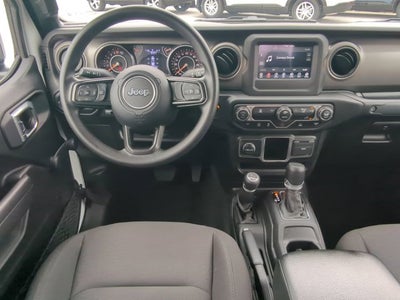 2022 Jeep Gladiator Sport