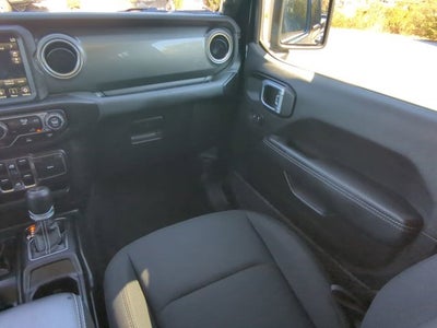 2022 Jeep Gladiator Overland