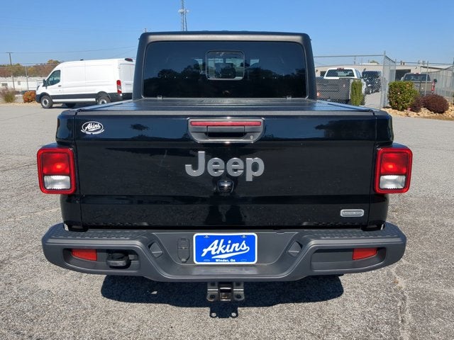 2022 Jeep Gladiator Overland