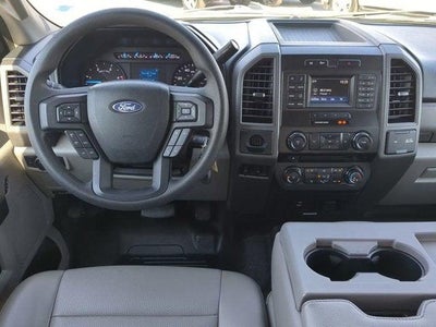 2017 Ford F-450 Chassis XL