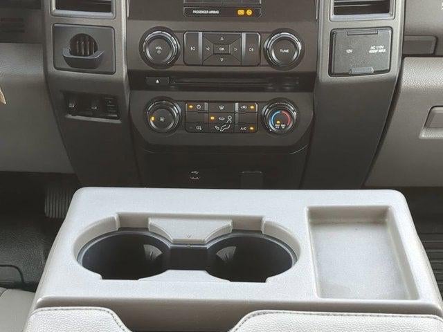 2017 Ford F-450 Chassis XL