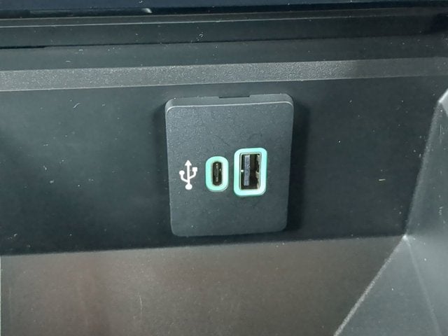 2023 Ford F-450 Chassis LARIAT