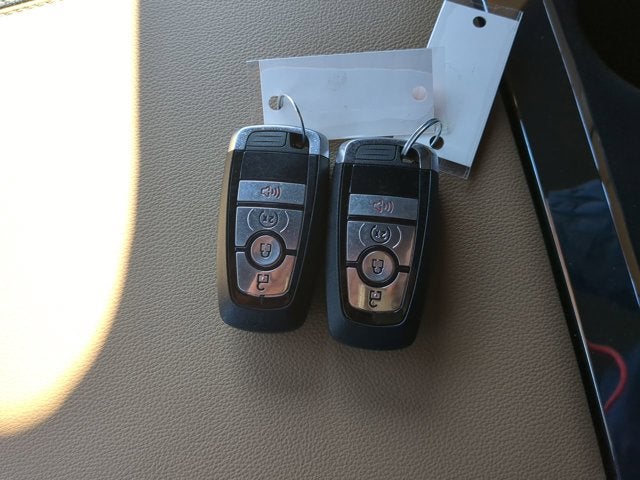 2023 Ford F-450 Chassis LARIAT