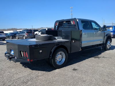 2023 Ford F-450 Chassis LARIAT