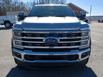 2023 Ford F-450 Chassis LARIAT