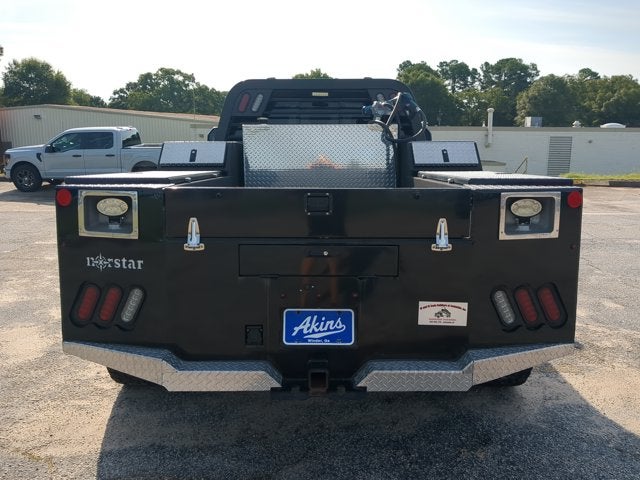 2023 Ford F-450 Chassis LARIAT