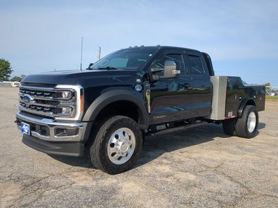 2023 Ford F-450 Chassis LARIAT