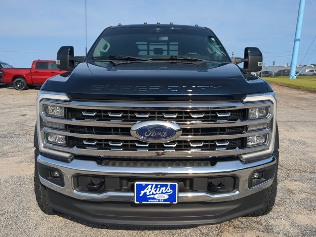 2023 Ford F-450 Chassis LARIAT