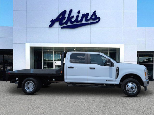 2025 Ford F-350 Chassis XL