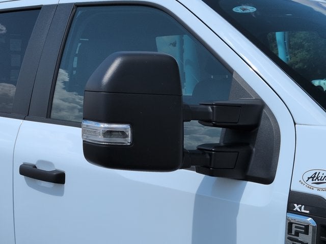 2025 Ford F-350 Chassis XL