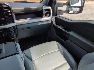 2025 Ford F-350 Chassis XL